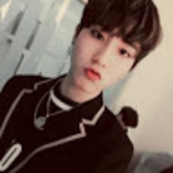 Meet your Posher, Isabelle - Picture 1 of 1